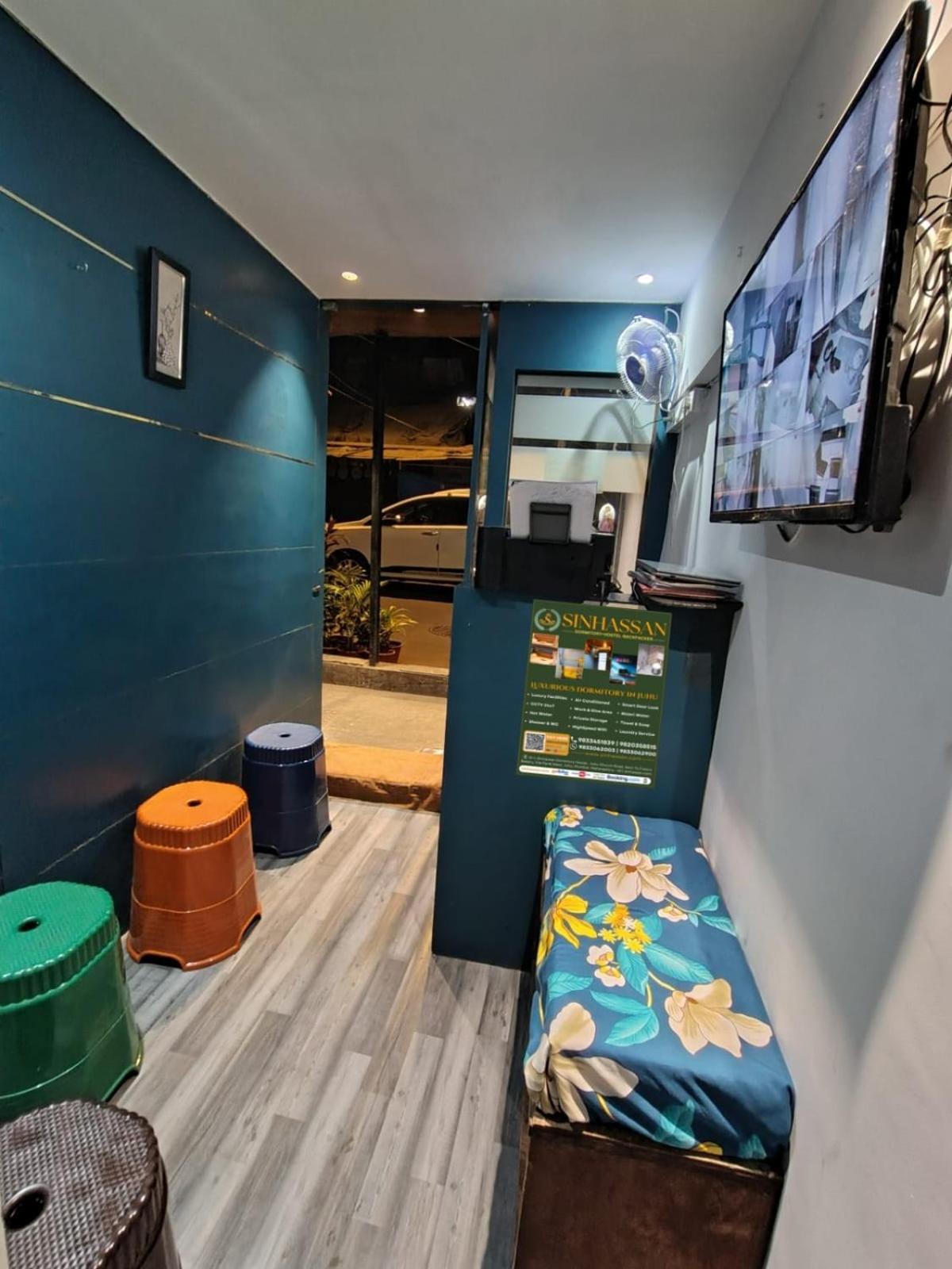 Sinhassan Dormitory Hostel Juhu Мумбаї Екстер'єр фото